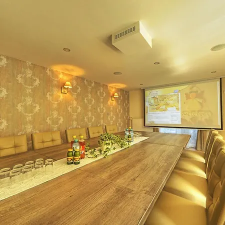 Piovesan بيت ضيافة فاك ام سي