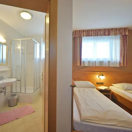 Piovesan بيت ضيافة 3*